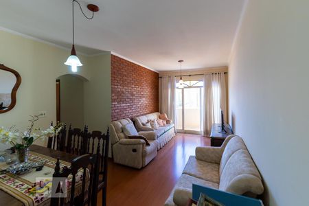 Sala de apartamento à venda com 3 quartos, 103m² em Vila Itapura, Campinas