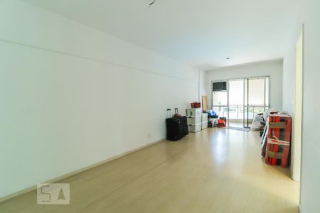 Apartamento à venda com 120m², 3 quartos e 1 vagaSala