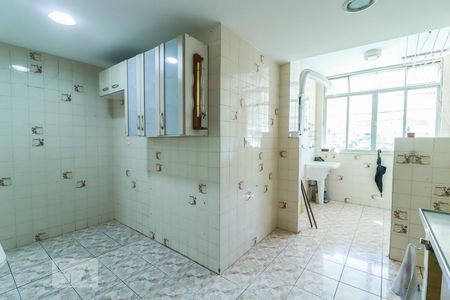 Apartamento à venda com 120m², 3 quartos e 1 vagaCozinha e Área de Serviço