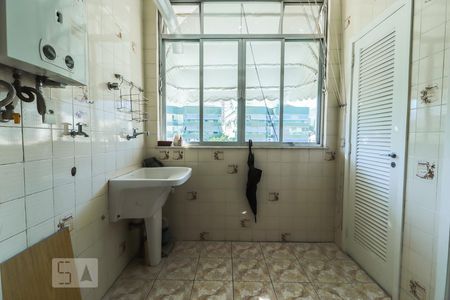 Apartamento à venda com 120m², 3 quartos e 1 vagaÁrea de Serviço