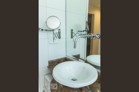 Apartamento à venda com 120m², 3 quartos e 1 vagaBanheiro Social