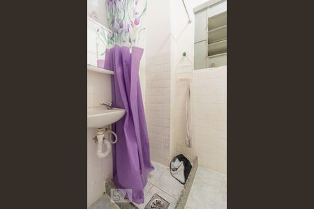 Banheiro de apartamento para alugar com 1 quarto, 28m² em Centro, Rio de Janeiro