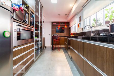 Apartamento à venda com 212m², 3 quartos e 3 vagas Apartamento à venda com 212m², 3 quartos e 3 vagasCozinha