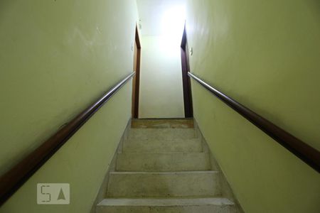 Escadas de Acesso de apartamento para alugar com 1 quarto, 60m² em Jaguaré, São Paulo