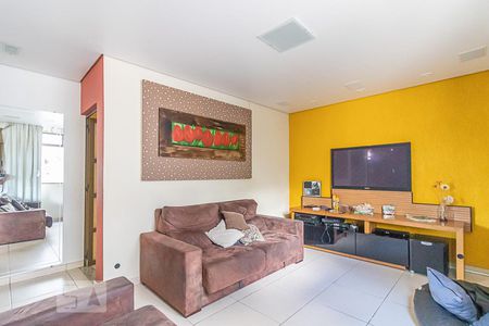 Sala de casa para alugar com 3 quartos, 300m² em Concórdia, Belo Horizonte