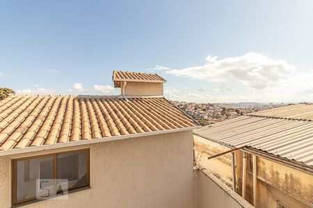 Casa à venda com 300m², 3 quartos e 2 vagas Casa à venda com 300m², 3 quartos e 2 vagasVista da Suíte 2 / Área Externa