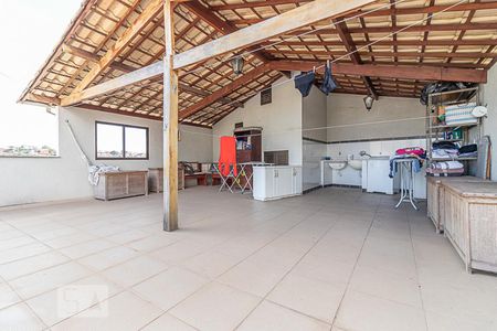 Casa à venda com 300m², 3 quartos e 2 vagas Casa à venda com 300m², 3 quartos e 2 vagasLavanderia