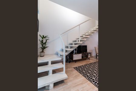 Studio à venda com 54m², 1 quarto e 1 vagaEscadas