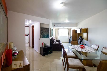 Salade Apartamento com 2 quartos, 76m² Barra da Tijuca