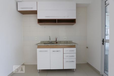 cozinha de apartamento para alugar com 2 quartos, 46m² em Vila Andrade, São Paulo
