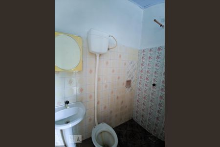 Banheiro 2 de casa para alugar com 2 quartos, 55m² em Centro, São Leopoldo