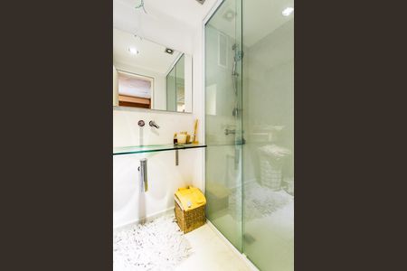 Studio à venda com 70m², 1 quarto e 1 vaga Studio à venda com 70m², 1 quarto e 1 vagaBanheiro