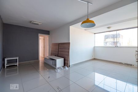 Sala de apartamento à venda com 3 quartos, 90m² em Sagrada Família, Belo Horizonte