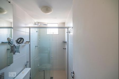 Banheiro da Suíte de apartamento à venda com 3 quartos, 90m² em Sagrada Família, Belo Horizonte