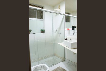 Banheiro Social de apartamento à venda com 3 quartos, 115m² em Serra , Belo Horizonte