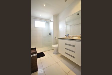 Apartamento à venda com 128m², 3 quartos e 2 vagasBanheiro da suíte 2