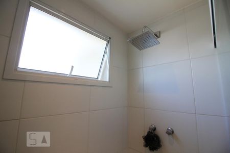 Apartamento à venda com 128m², 3 quartos e 2 vagasChuveiro