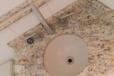 Apartamento para alugar com 70m², 2 quartos e 1 vagaBanheiro da Suíte