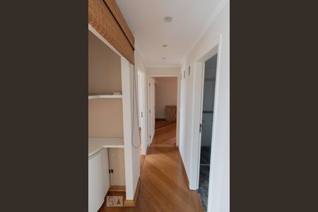 Corredor de apartamento para alugar com 2 quartos, 70m² em Limão, São Paulo
