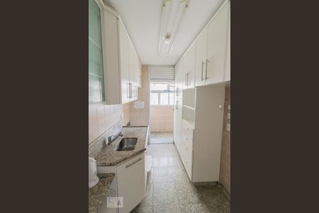 Apartamento para alugar com 70m², 2 quartos e 1 vagaCozinha