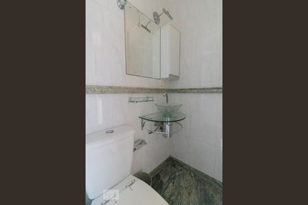 Banheiro de apartamento para alugar com 2 quartos, 70m² em Limão, São Paulo