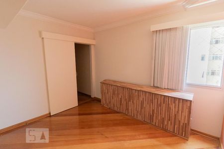 Apartamento para alugar com 70m², 2 quartos e 1 vagaSuíte