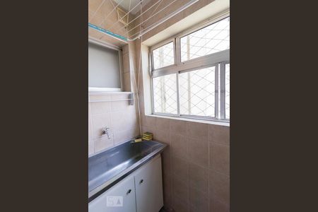 Apartamento para alugar com 70m², 2 quartos e 1 vagaÁrea de Serviço