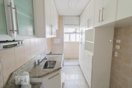 Apartamento para alugar com 70m², 2 quartos e 1 vagaCozinha