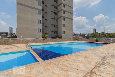 Apartamento para alugar com 70m², 2 quartos e 1 vagaÁrea comum - Piscina