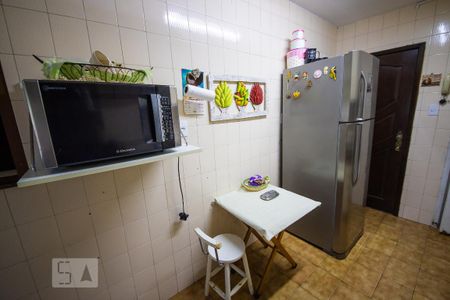 Cozinha de apartamento à venda com 2 quartos, 70m² em Fonseca, Niterói