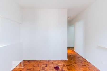 Suíte de apartamento para alugar com 2 quartos, 103m² em Vila Olímpia, São Paulo