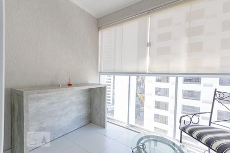 Apartamento para alugar com 40m², 1 quarto e 1 vaga Apartamento para alugar com 40m², 1 quarto e 1 vagaSacada