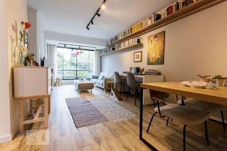 Sala de apartamento para alugar com 1 quarto, 51m² em Petrópolis, Porto Alegre