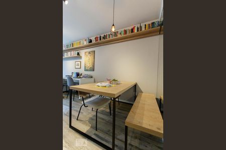 Sala de apartamento para alugar com 1 quarto, 51m² em Petrópolis, Porto Alegre