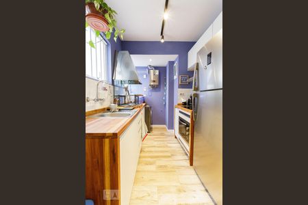 Cozinha de apartamento para alugar com 1 quarto, 51m² em Petrópolis, Porto Alegre
