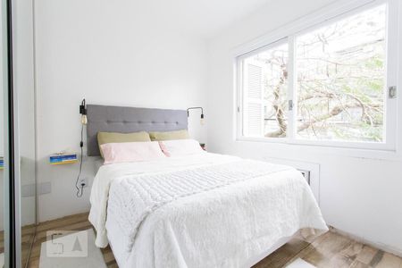 Quarto de apartamento para alugar com 1 quarto, 51m² em Petrópolis, Porto Alegre