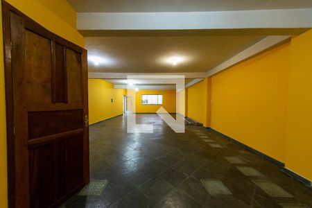 Casa à venda com 373m², 3 quartos e 2 vagas Casa à venda com 373m², 3 quartos e 2 vagasÁrea de Serviço