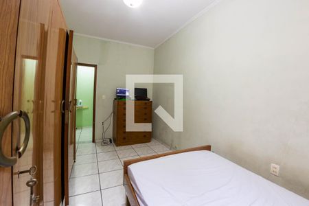 Casa à venda com 373m², 3 quartos e 2 vagas Casa à venda com 373m², 3 quartos e 2 vagasQuarto 2