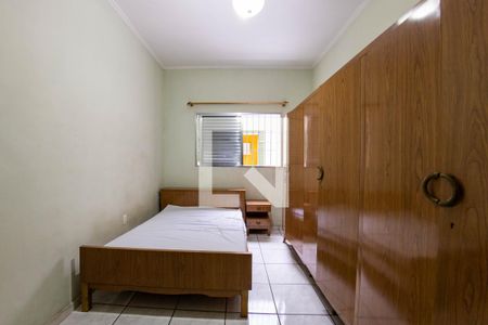 Casa à venda com 373m², 3 quartos e 2 vagas Casa à venda com 373m², 3 quartos e 2 vagasQuarto 2