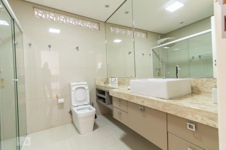 Banheiro de apartamento à venda com 3 quartos, 110m² em Saúde, São Paulo
