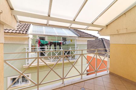 Casa de condomínio à venda com 180m², 4 quartos e 2 vagas Casa de condomínio à venda com 180m², 4 quartos e 2 vagasVaranda 2