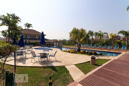 Casa de condomínio à venda com 180m², 4 quartos e 2 vagas Casa de condomínio à venda com 180m², 4 quartos e 2 vagasÁrea comum - Piscina