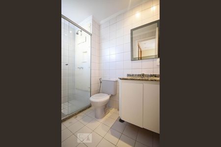 Banheiro Suíte de apartamento para alugar com 2 quartos, 66m² em Vila Andrade, São Paulo