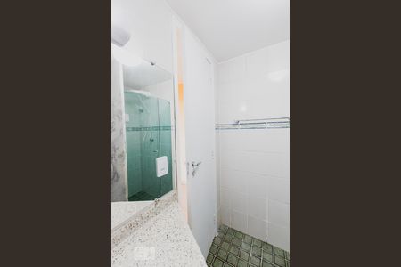 Banheiro - 1 de apartamento para alugar com 3 quartos, 120m² em Asa Norte, Brasília