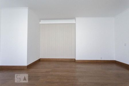 Sala de casa à venda com 2 quartos, 120m² em São João, Porto Alegre