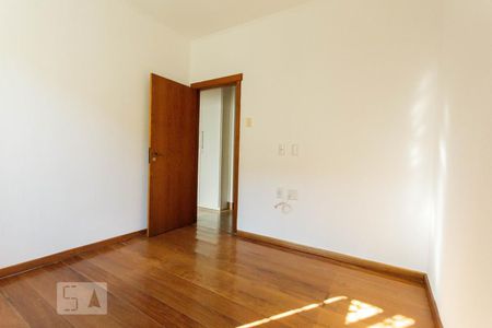 Quarto 1 de casa à venda com 2 quartos, 120m² em São João, Porto Alegre