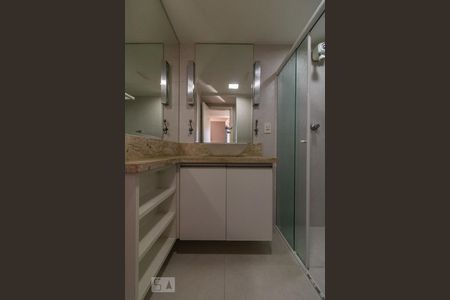 Banheiro de apartamento para alugar com 2 quartos, 80m² em Rudge Ramos, São Bernardo do Campo
