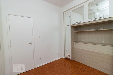 Apartamento à venda com 82m², 3 quartos e 1 vagaSuíte 