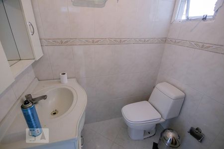 Banheiro de apartamento à venda com 2 quartos, 56m² em Vila Pompéia, São Paulo