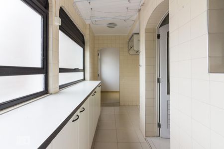 Apartamento para alugar com 190m², 4 quartos e 2 vagasÁrea de Serviço